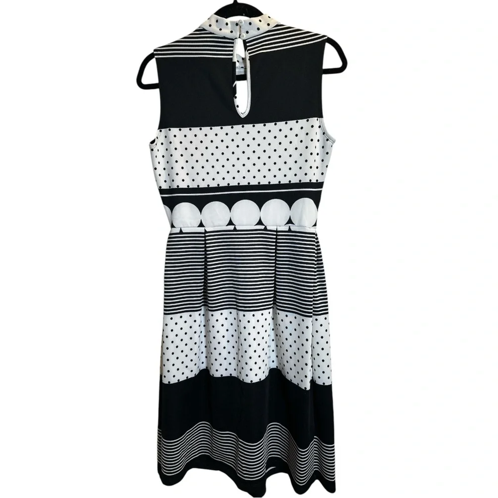 🎉Host Pick 🎉 Kate and Lily Black & White A-line Midi Dress - Picture 5 of 9